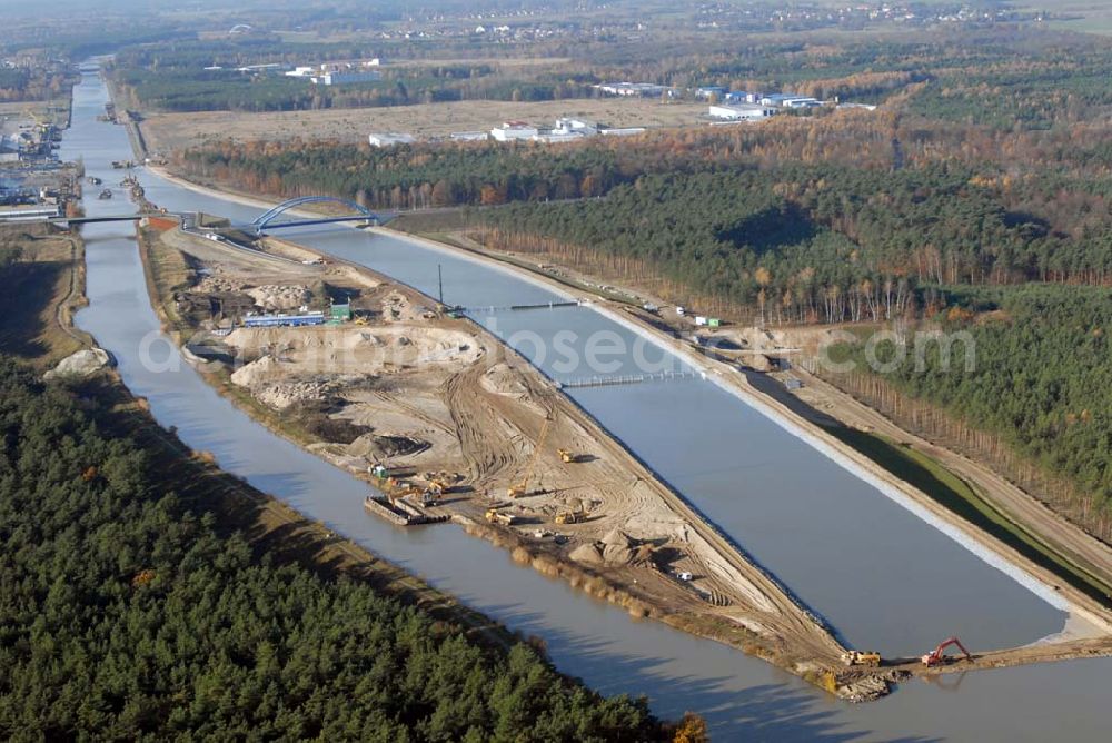 Aerial image Eberswalde - Blick auf die geflutete Umleitung des Oder-Havel-Kanal. Dieser wird gegenwärtig für den Betrieb mit hochseetauglichen Schiffen ausgebaut. Dazu wird nördlich von Eberswalde das Kanalbett umgeleitet, um als Ersatz für die Kanalbrücke einen Tunnel unter dem neuen Kanal zu bauen.