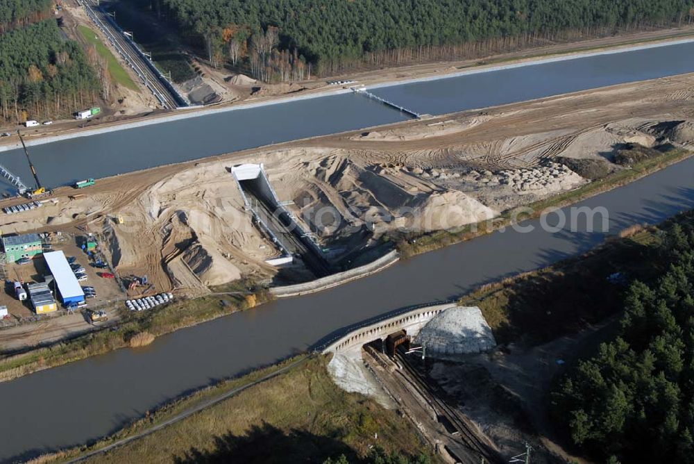 Eberswalde from the bird's eye view: Blick auf die geflutete Umleitung des Oder-Havel-Kanal. Dieser wird gegenwärtig für den Betrieb mit hochseetauglichen Schiffen ausgebaut. Dazu wird nördlich von Eberswalde das Kanalbett umgeleitet, um als Ersatz für die Kanalbrücke einen Tunnel unter dem neuen Kanal zu bauen.