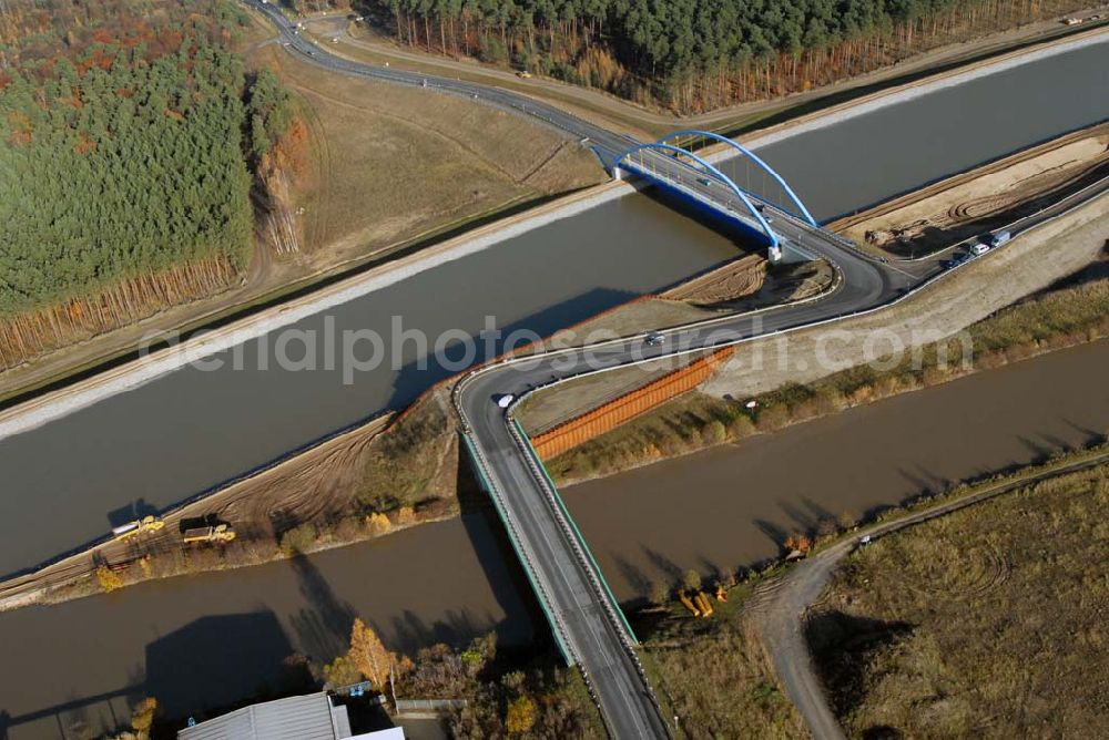 Aerial photograph Eberswalde - Blick auf die geflutete Umleitung des Oder-Havel-Kanal. Dieser wird gegenwärtig für den Betrieb mit hochseetauglichen Schiffen ausgebaut. Dazu wird nördlich von Eberswalde das Kanalbett umgeleitet, um als Ersatz für die Kanalbrücke einen Tunnel unter dem neuen Kanal zu bauen.