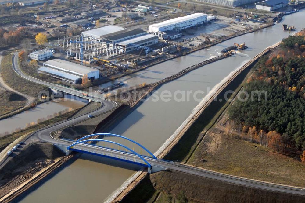 Aerial photograph Eberswalde - Blick auf die geflutete Umleitung des Oder-Havel-Kanal. Dieser wird gegenwärtig für den Betrieb mit hochseetauglichen Schiffen ausgebaut. Dazu wird nördlich von Eberswalde das Kanalbett umgeleitet, um als Ersatz für die Kanalbrücke einen Tunnel unter dem neuen Kanal zu bauen.