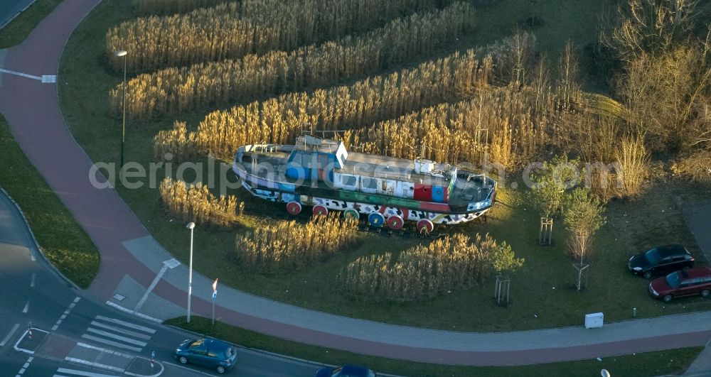 Aerial photograph Hamm - Rusting art ship Ekke Nekkepen the artist Otmar Alt in Hamm in North Rhine-Westphalia NRW