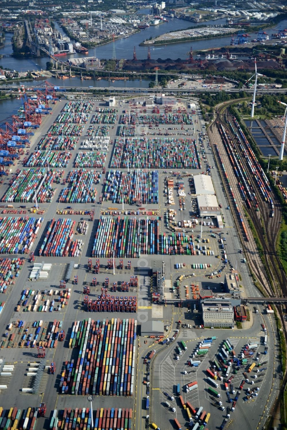 Aerial image Hamburg - Different Types of hubs and the interlocking Waltershof in the port of Hamburg. A project of the Hamburg Port Authority HPA