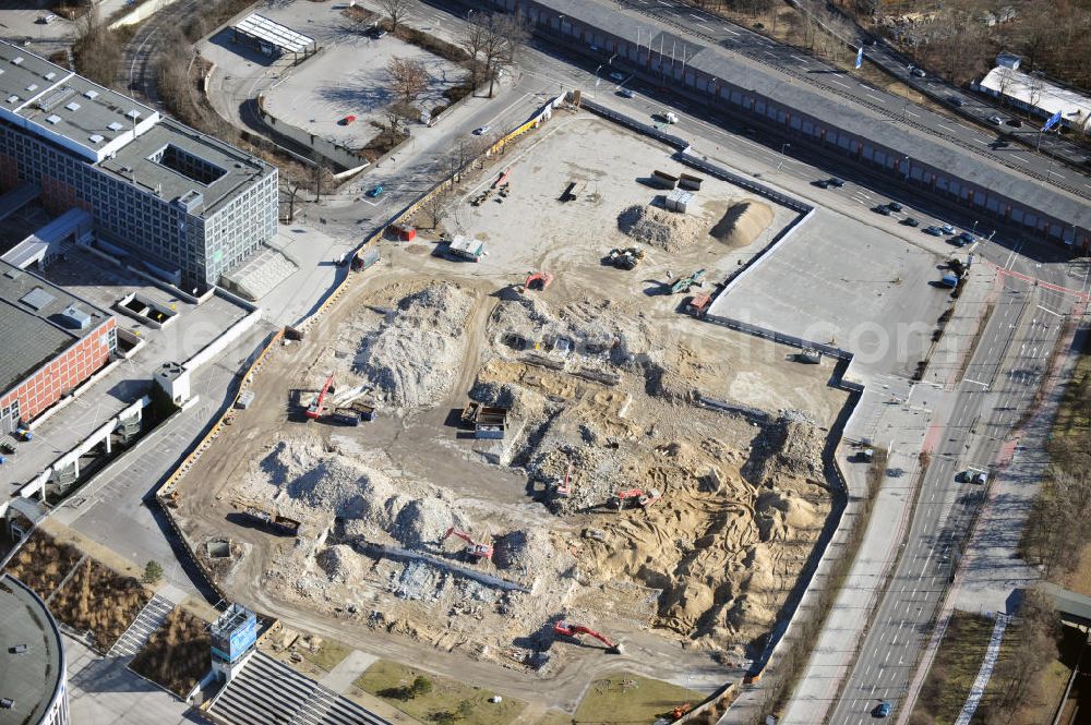 Berlin from the bird's eye view: Demolition work of the former Germany Halle Jaffeystraße on the fairgrounds in Charlottenburg