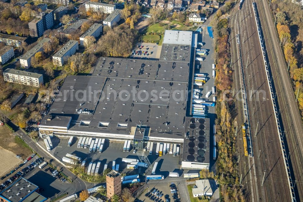 Moers from the bird's eye view: Building complex and distribution center on the site of EDEKA Handelsgesellschaft Rhein-Ruhr mbH on Chemnitzer Strasse in the district Asberg in Moers in the state North Rhine-Westphalia, Germany