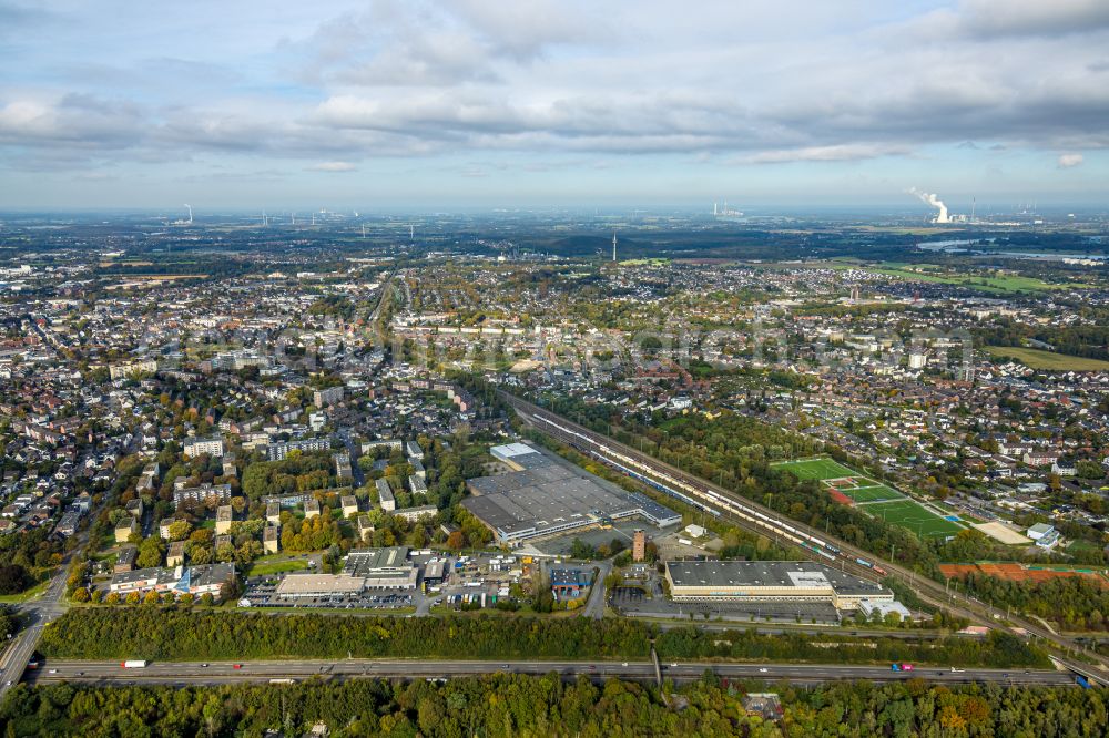 Aerial image Moers - Building complex and distribution center on the site of EDEKA Handelsgesellschaft Rhein-Ruhr mbH on Chemnitzer Strasse in the district Asberg in Moers in the state North Rhine-Westphalia, Germany