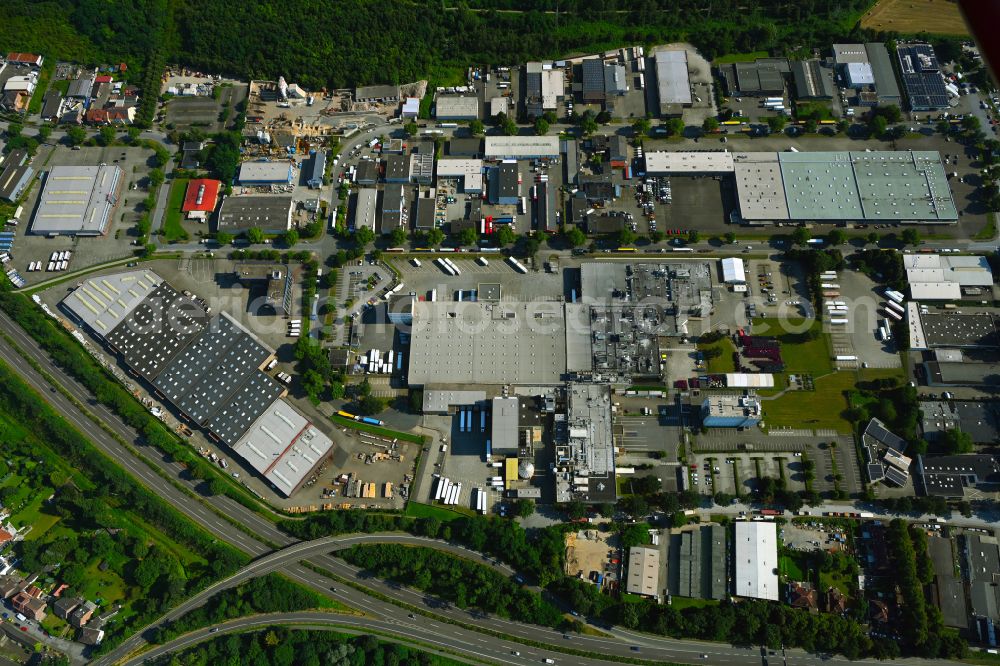 Duisburg from the bird's eye view: Corporate administration and building complex of the distribution center and logistics center on the premises of HAVI Logistics on Hochstrasse in the Bergheim district of Duisburg in the Ruhr area in the federal state of North Rhine-Westphalia, Germany