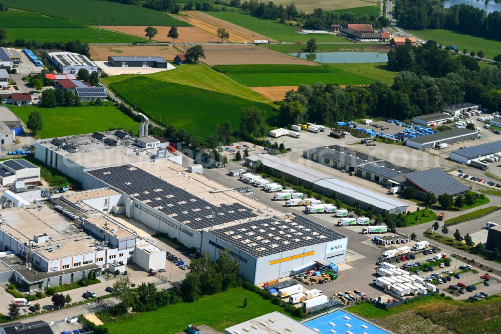 Aerial photograph Günzburg - Building complex of the distribution center and food logistics center on the premises of HAVI Logistics on Max-Planck-Strasse in the Oberelchingen district of Guenzburg in the state of Bavaria, Germany