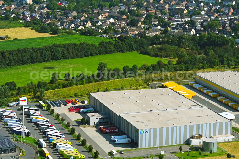 Aerial photograph Rheinberg - Building complex and distribution center on the site of HAVI Logistics on street Minkeldonk in the district Winterswick in Rheinberg in the state North Rhine-Westphalia, Germany