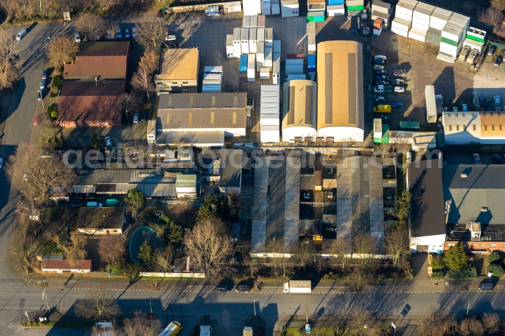 Duisburg from the bird's eye view: Building complex and distribution center on the site of LICHTE GmbH on Lehmstrasse overlooking the Tierschutzzentrum Duisburg e. V. - Staedtisches Tierheim Duisburg in the district Neuenkamp in Duisburg in the state North Rhine-Westphalia, Germany