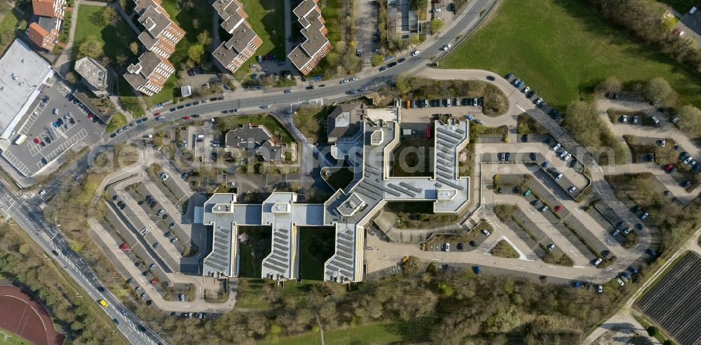 Aerial image Detmold - Administration Building Kreishaus Detmold and traffic bureau at the Felix Fechenbach Street in Detmold in North Rhine-Westphalia