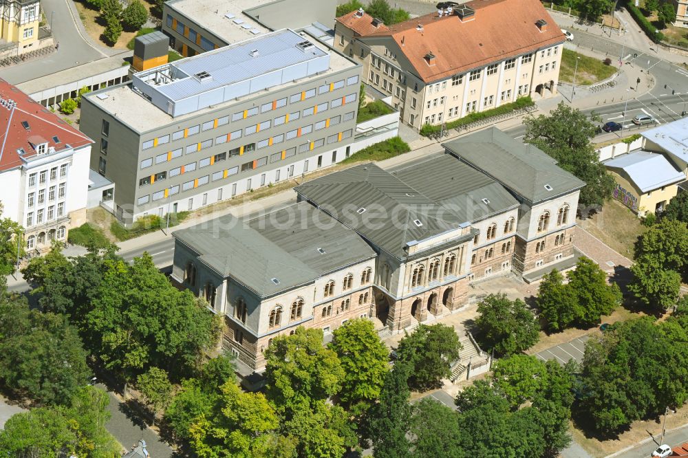 Aerial photograph Jena - Administration and university building of the Friedrich Schiller University on the Landgrafen Campus on August-Bebel-Strasse in Jena in the state Thuringia, Germany