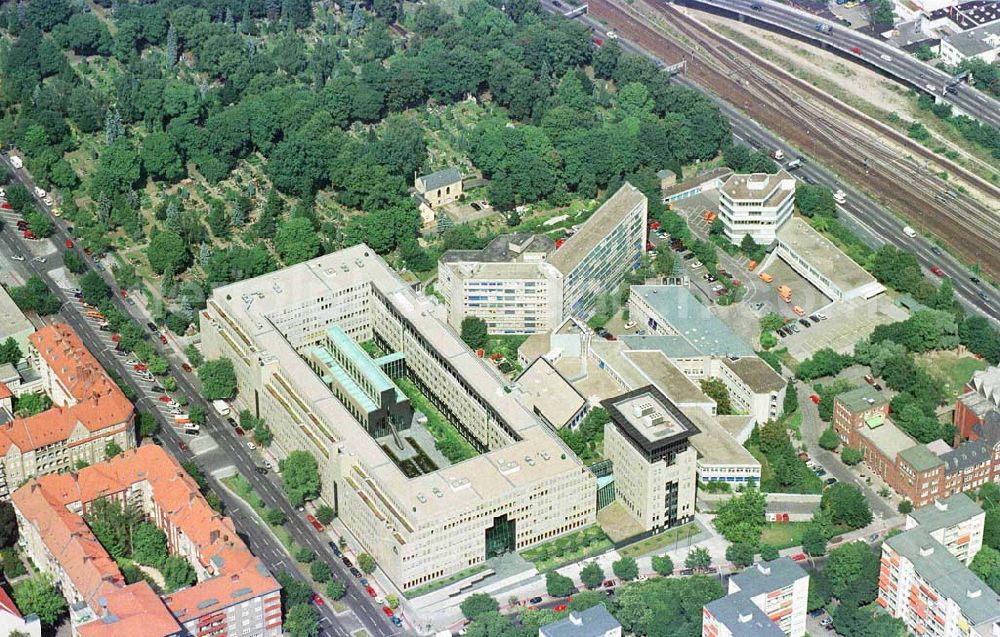 Berlin from above - Verwaltungsgebäude der BfA an der Königin-Elisabeth-Straße in Charlottenburg