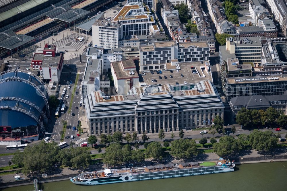 Köln from above - Administrative building of the State Authority EASA am alten Ufer in the district Altstadt in Cologne in the state North Rhine-Westphalia, Germany