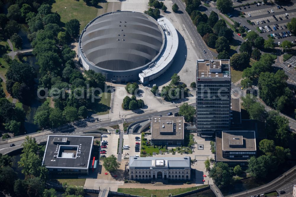 Braunschweig from the bird's eye view: Banking administration building of the financial services company Braunschweigische Landessparkasse on place Friedrich-Wilhelm-Platz in Brunswick in the state Lower Saxony, Germany