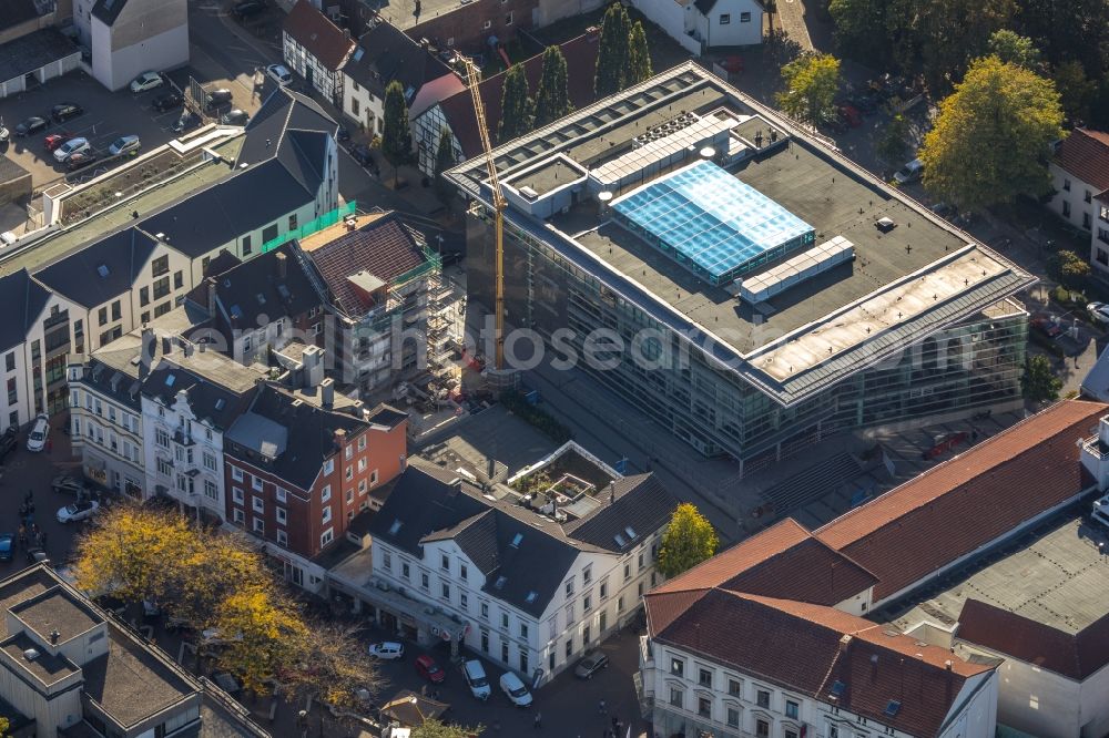 Aerial photograph Unna - Banking administration building of the financial services company of Volksbank in Unna in the state North Rhine-Westphalia, Germany