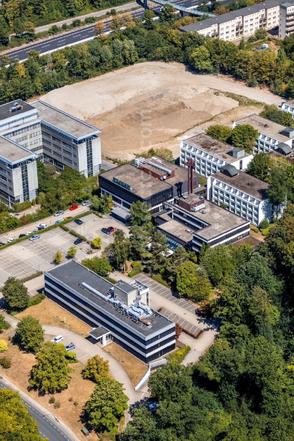 Essen from the bird's eye view: Banking administration building of the financial services company ENDIR 1 Abwicklungsgesellschaft mbH on Theodor-Althoff-Strasse in Essen in the state North Rhine-Westphalia, Germany