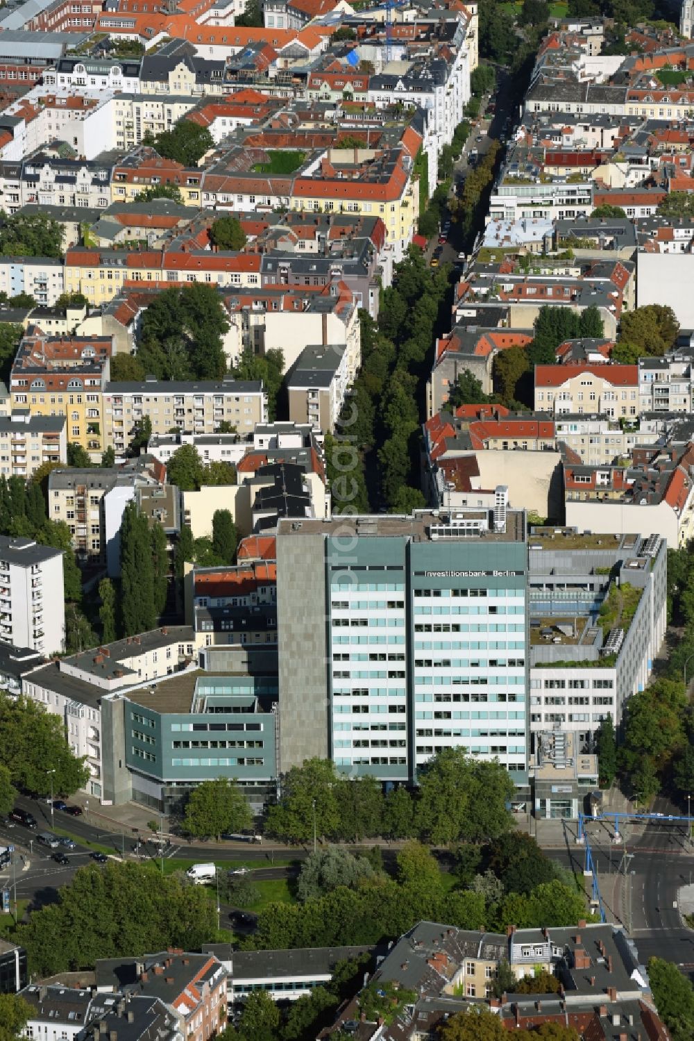 Aerial image Berlin - Banking administration building of the financial services company Investitionsbank Berlin | IBB on Bundesallee in the district Charlottenburg-Wilmersdorf in Berlin, Germany