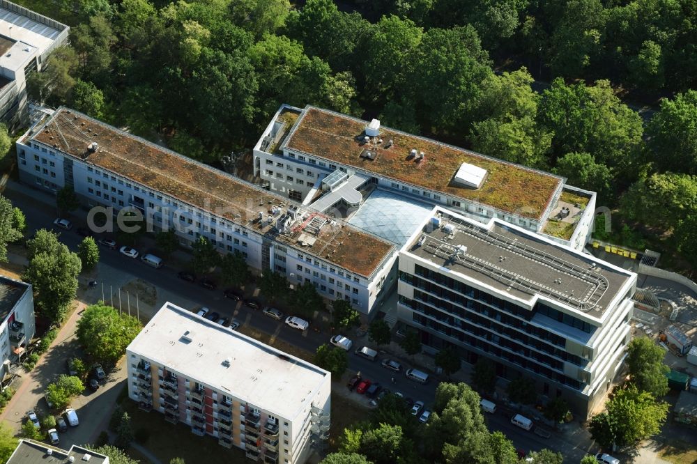 Aerial image Potsdam - Banking administration building of the financial services company Mittelbrandenburgische Sparkasse in Potsdam on Saarmunder Strasse in Potsdam in the state Brandenburg, Germany