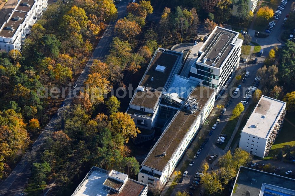 Aerial photograph Potsdam - Banking administration building of the financial services company Mittelbrandenburgische Sparkasse in Potsdam on Saarmunder Strasse in Potsdam in the state Brandenburg, Germany