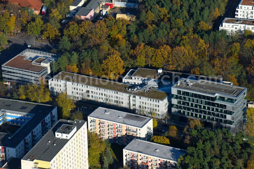 Aerial image Potsdam - Banking administration building of the financial services company Mittelbrandenburgische Sparkasse in Potsdam on Saarmunder Strasse in Potsdam in the state Brandenburg, Germany