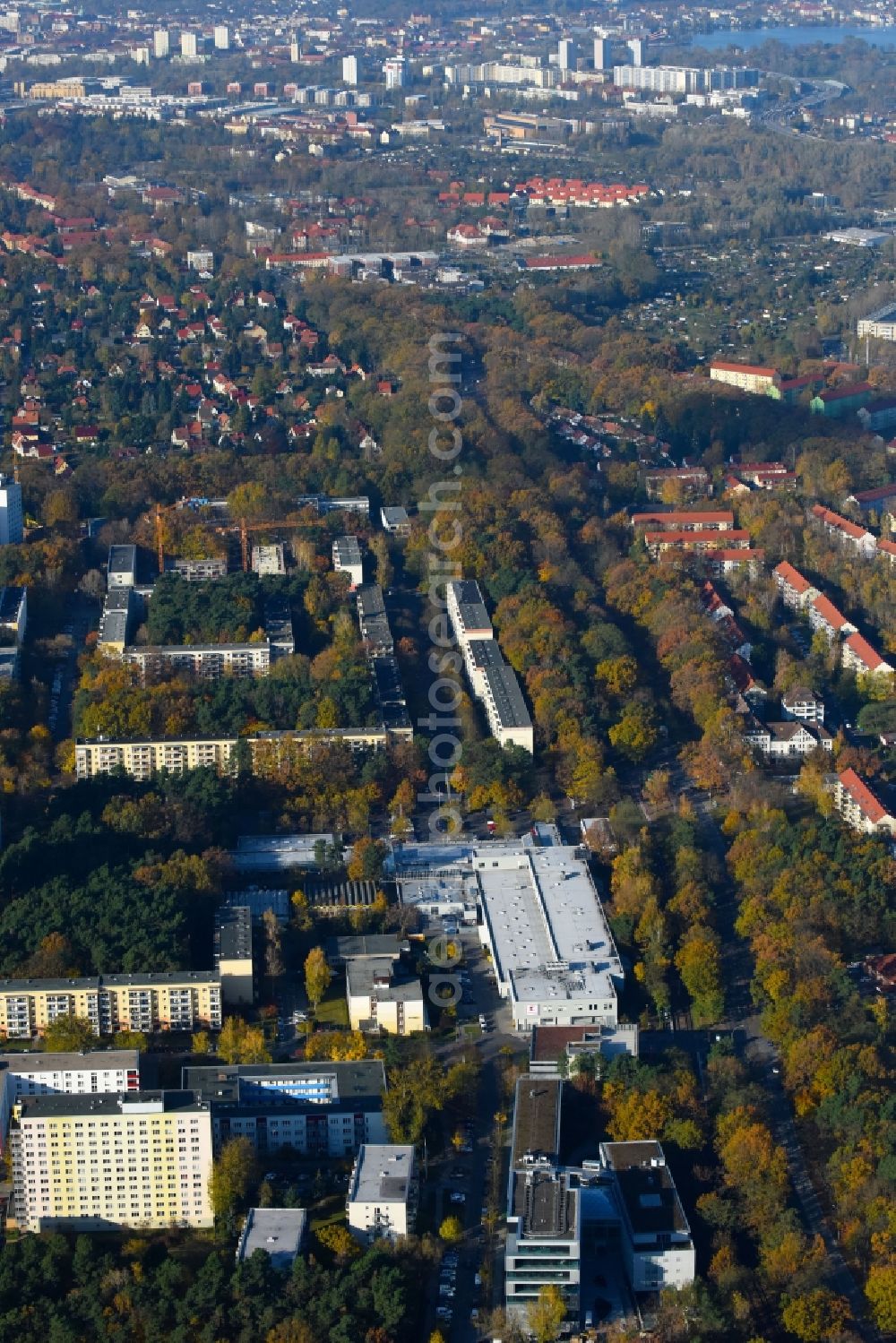 Aerial photograph Potsdam - Banking administration building of the financial services company Mittelbrandenburgische Sparkasse in Potsdam on Saarmunder Strasse in Potsdam in the state Brandenburg, Germany