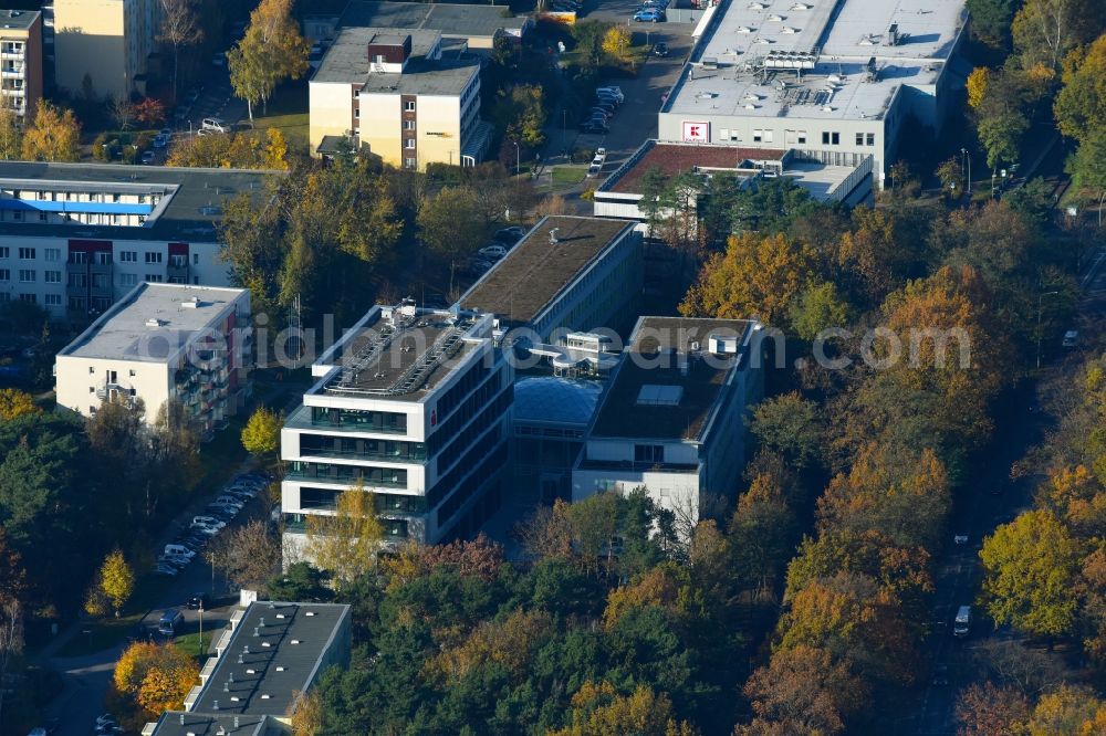 Aerial photograph Potsdam - Banking administration building of the financial services company Mittelbrandenburgische Sparkasse in Potsdam on Saarmunder Strasse in Potsdam in the state Brandenburg, Germany