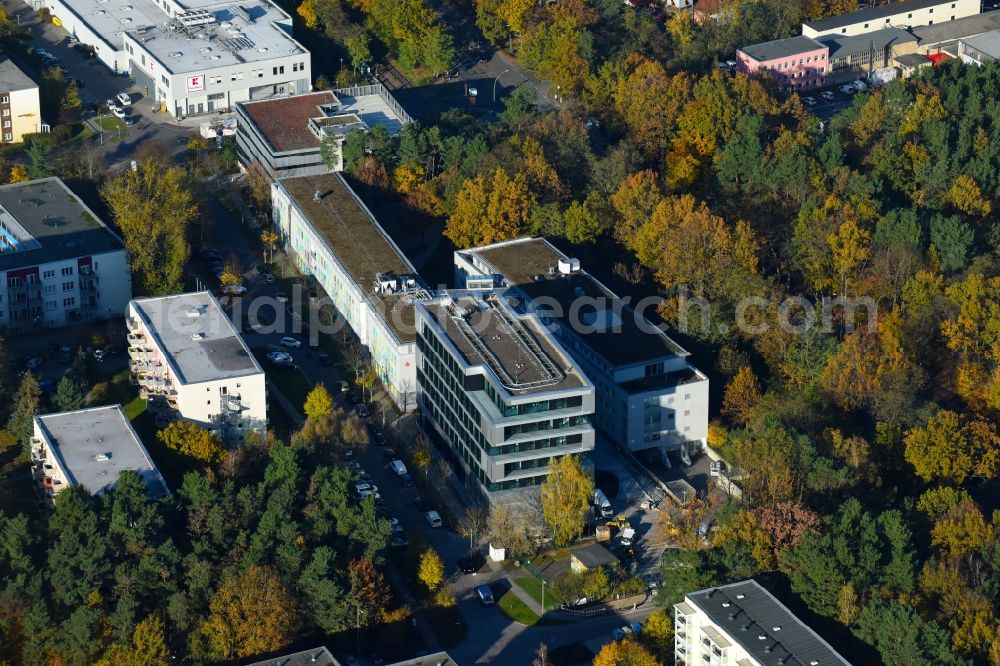 Aerial image Potsdam - Banking administration building of the financial services company Mittelbrandenburgische Sparkasse in Potsdam on Saarmunder Strasse in Potsdam in the state Brandenburg, Germany