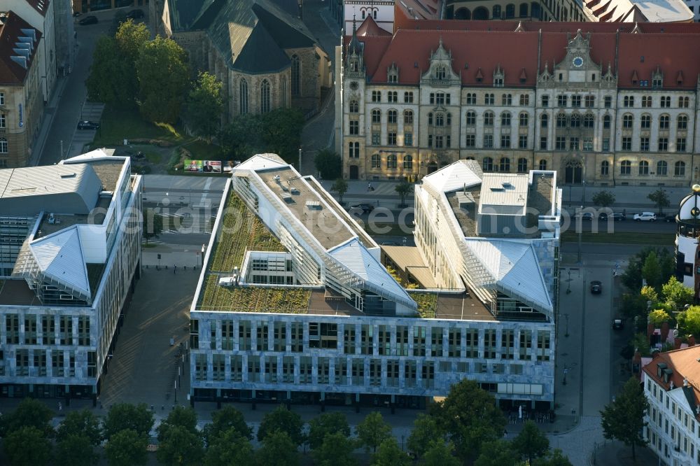 Aerial image Magdeburg - Banking administration building of the financial services company NORD/LB Norddeutsche Landesbank Girozentrale on Strasse Breiter Weg in Magdeburg in the state Saxony-Anhalt, Germany