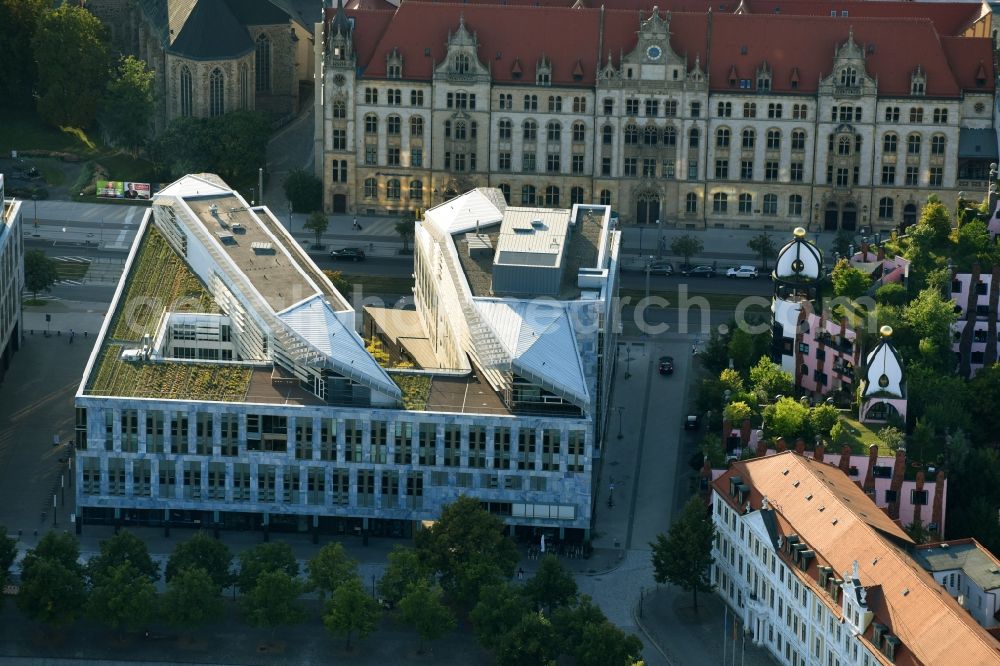 Aerial photograph Magdeburg - Banking administration building of the financial services company NORD/LB Norddeutsche Landesbank Girozentrale on Strasse Breiter Weg in Magdeburg in the state Saxony-Anhalt, Germany