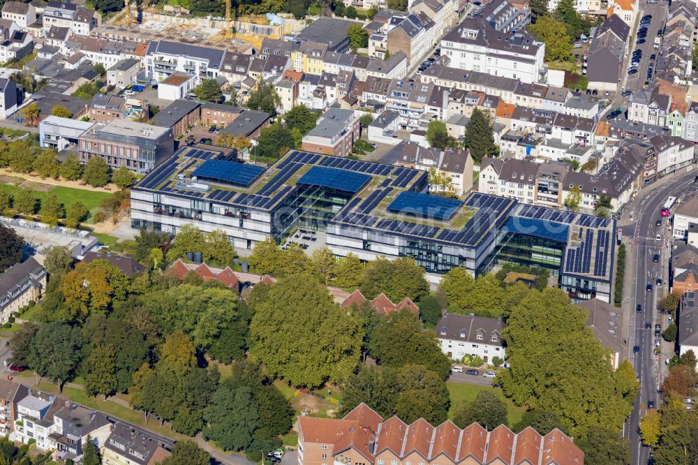 Mönchengladbach from above - Bank administration building of the financial services company Santander Consumer Bank AG Corporate Headquarters at Santander-Platz in Moenchengladbach in the federal state of North Rhine-Westphalia, Germany