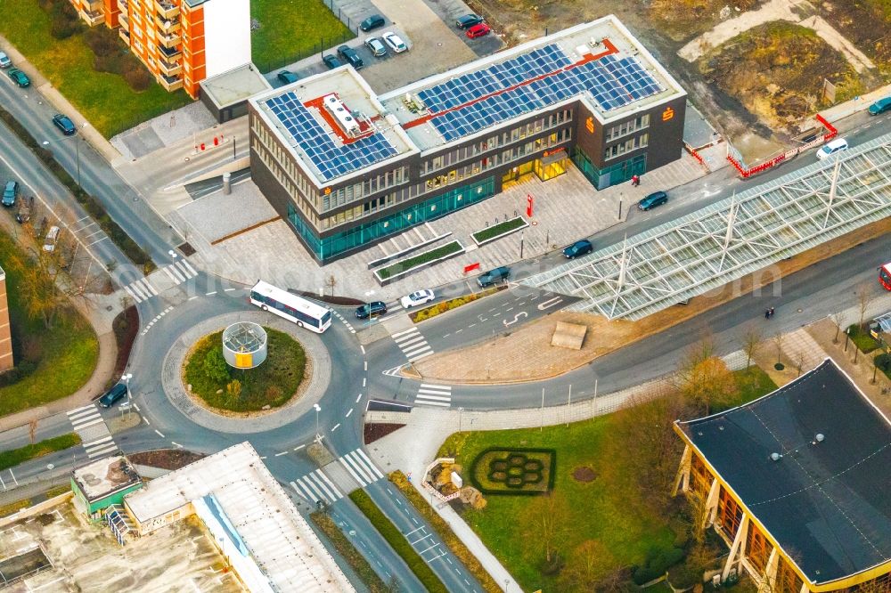 Aerial photograph Bergkamen - Banking administration building of the financial services company of Sparkasse Bergkamen-Boenen - VersicherungsCenter in Bergkamen in the state North Rhine-Westphalia, Germany