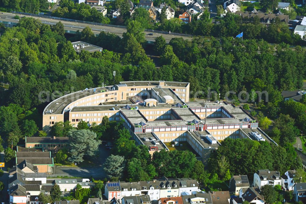 Aerial photograph Bonn - Administrative building of the State Authority Hauptzollamt Koeln Zollamt Bonn on street Oberkasseler Strasse in the district Ramersdorf in Bonn in the state North Rhine-Westphalia, Germany