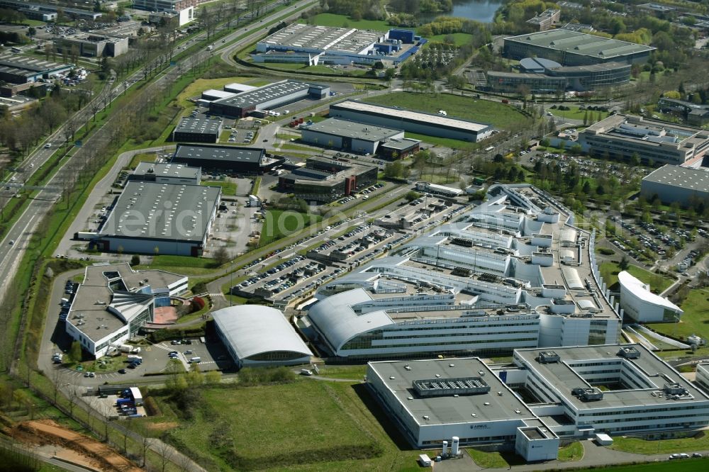 Aerial image Élancourt - Administrative building of the industrial area Airbus Group ZA Clef de Saint Pierre in Elancourt in Ile-de-France, France