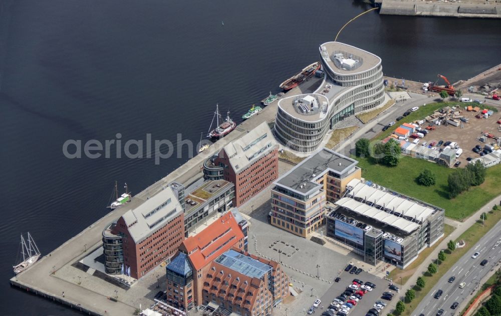 Aerial photograph Rostock - Administrative building of the industrial area in Rostock in the state Mecklenburg - Western Pomerania, Germany