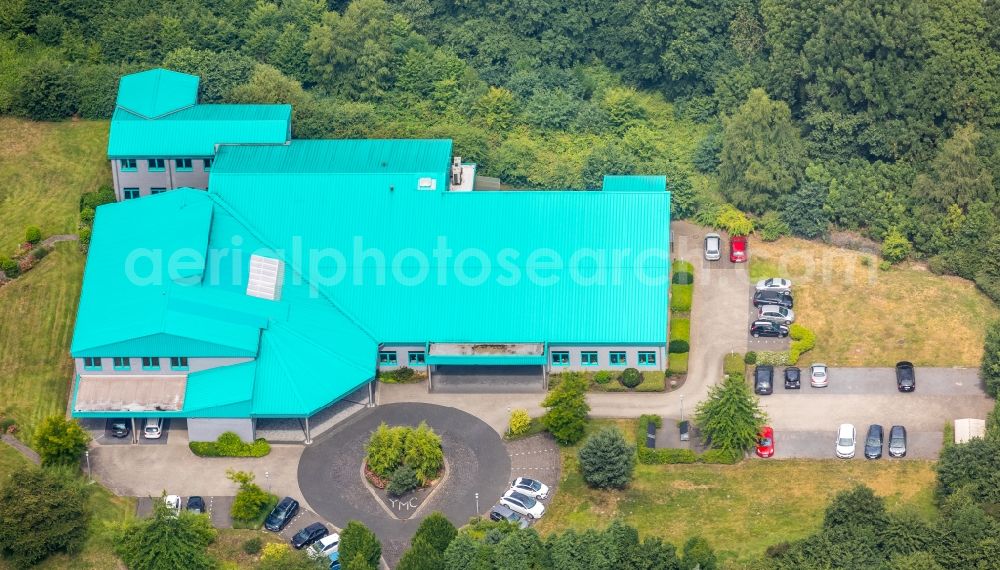 Dinslaken from the bird's eye view: Administrative building of the industrial area on Schoettmannshof in Dinslaken in the state North Rhine-Westphalia, Germany