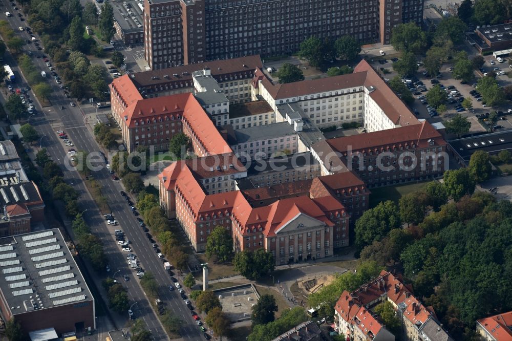 Aerial image Berlin - Administrative building of the industrial area of the Siemens AG in der Nonnendammallee in Berlin