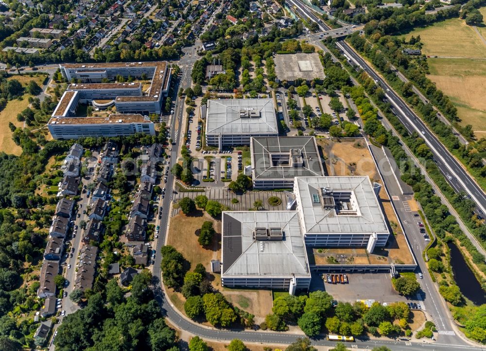 Aerial photograph Essen - Administration building of the company Karstadt Warenhaus GmbH on Theodor-Althoff-Strasse in Essen in the state North Rhine-Westphalia, Germany