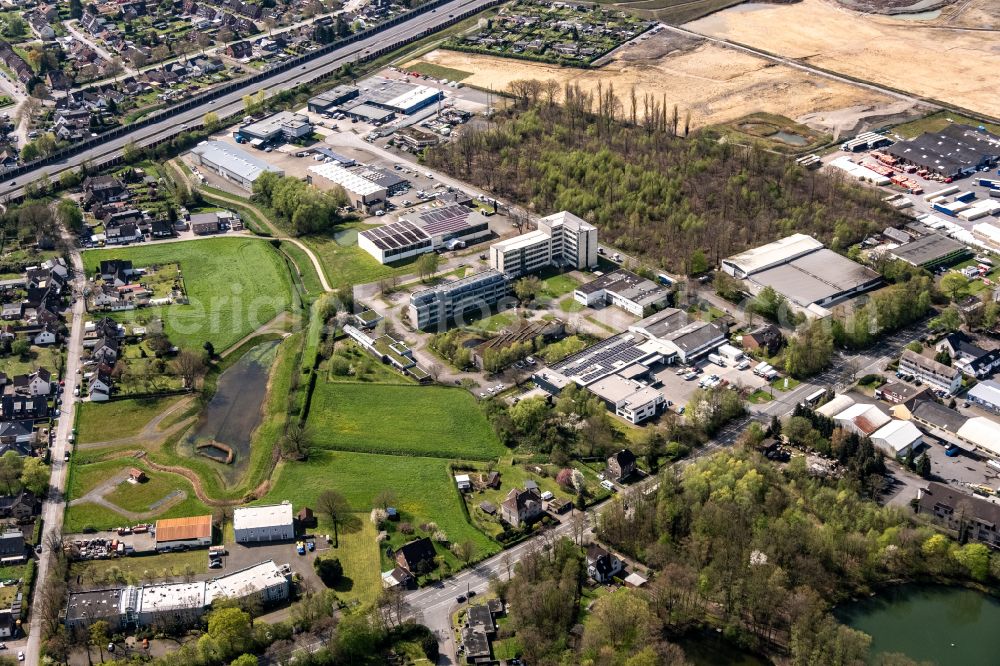 Recklinghausen from the bird's eye view: Administrative building of the State Authority of Landesamtes fuer Natur, Umwelt and Verbraucherschutz on street Blitzkuhlenstrasse in Recklinghausen at Ruhrgebiet in the state North Rhine-Westphalia, Germany