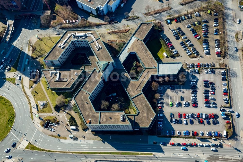 Aerial photograph Essen - Administrative buildings of state authority of the Employment Agency at the Mittel street in Essen in North Rhine-Westphalia