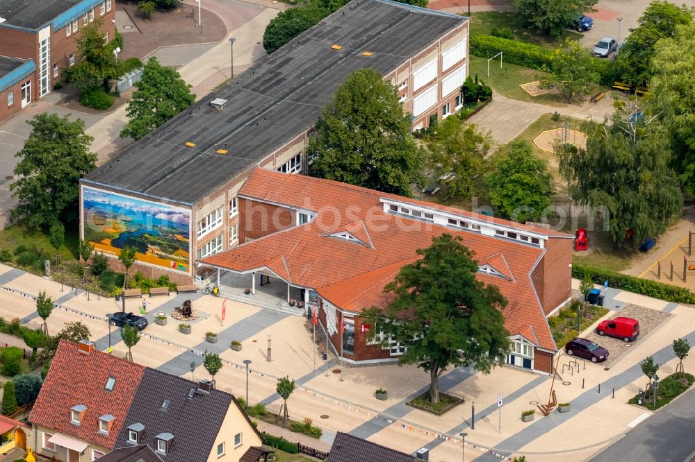 Rechlin from above - Administrative building of the State Authority Amt Roebel-Mueritz Aussenstelle Rechlin in Rechlin in the state Mecklenburg - Western Pomerania