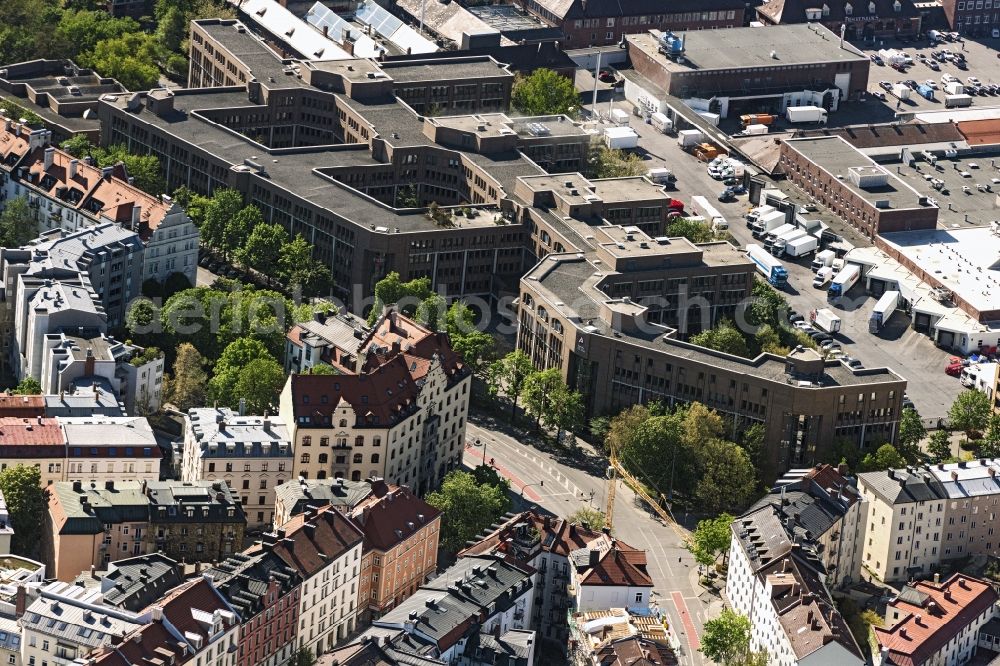 Aerial photograph München - Administrative building of the State Authority Bundesagentur fuer Arbeit on Kapuzienerstrasse in Munich in the state Bavaria, Germany