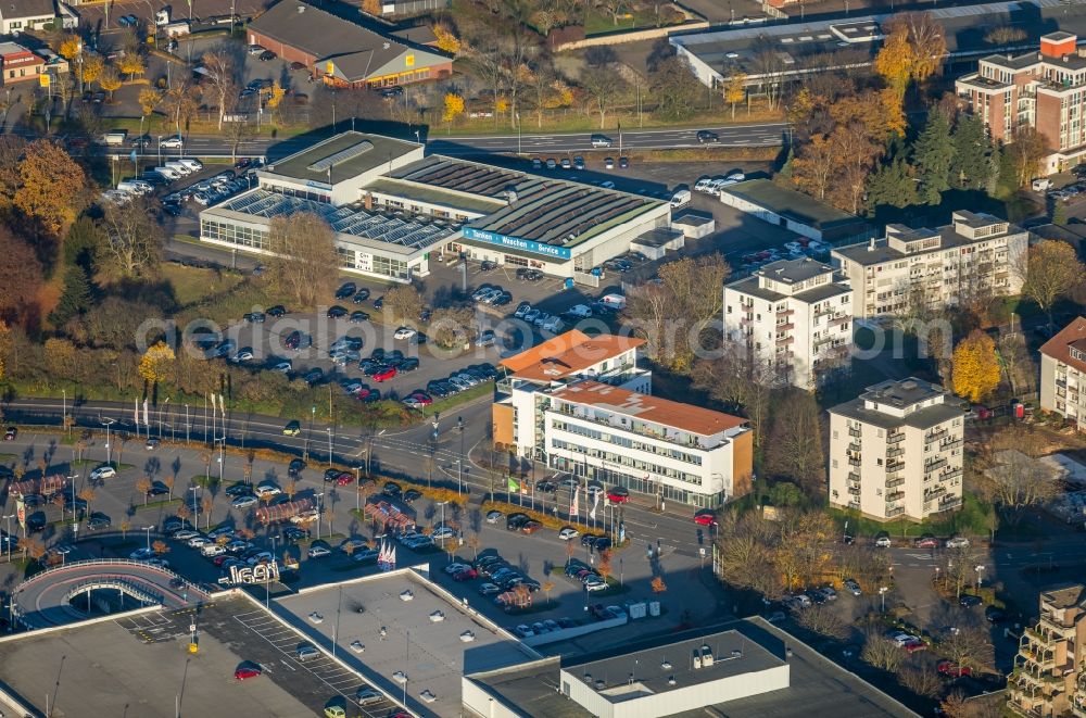 Kamp-Lintfort from the bird's eye view: Administrative building of the State Authority Bundesagentur fuer Arbeit on Wilhelmstrasse in Kamp-Lintfort in the state North Rhine-Westphalia, Germany