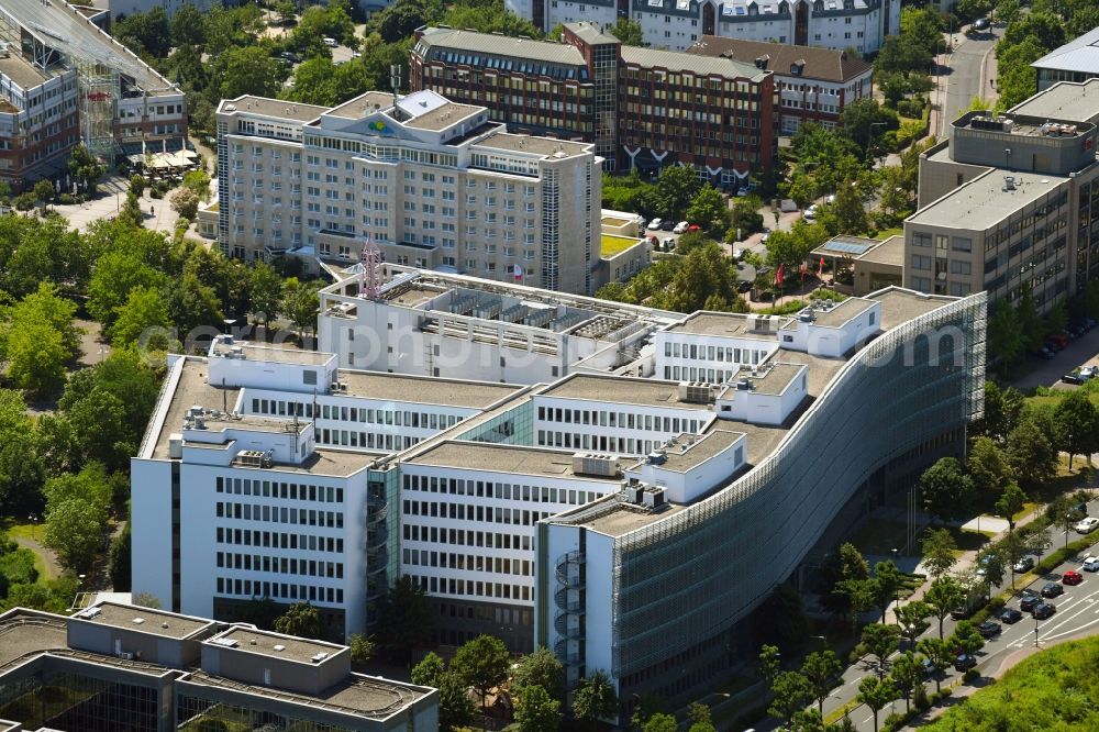 Aerial image Frankfurt am Main - Administrative building of the State Authority Bundesanstalt fuer Finanzdienstleistungsaufsicht (BaFin) on Marie-Curie-Strasse in Frankfurt in the state Hesse, Germany