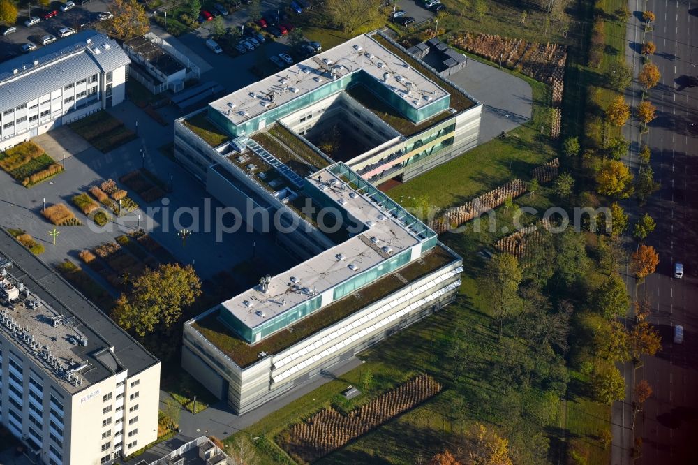 Berlin from the bird's eye view: Administrative building of the State Authority Bandesanstalt fuer Materialforschung and -pruefung an of Richard-Willstaetter-Strasse in the district Adlershof in Berlin, Germany