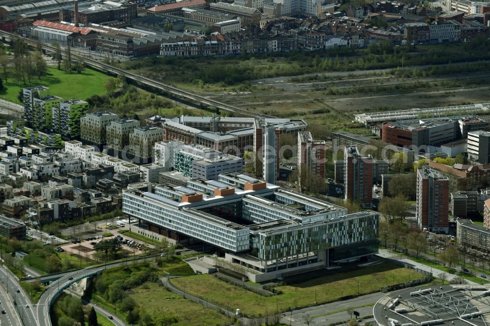 Lille from the bird's eye view: Administrative building of the State Authority Conseil Regional Nord Pas de Calais on Boulevard du President in Lille in Nord-Pas-de-Calais Picardy, France