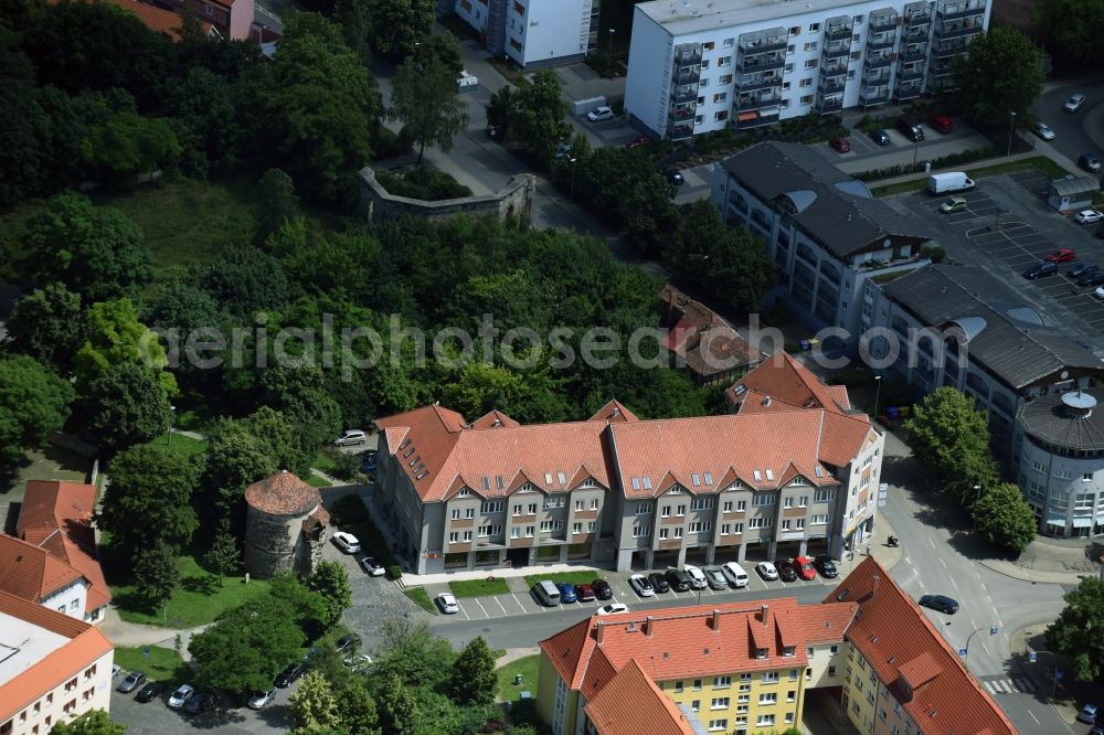 Halberstadt from the bird's eye view: Administrative building of the State Authority German Pension Insurance Middle-Germany at Woort in Halberstadt in the state Saxony-Anhalt