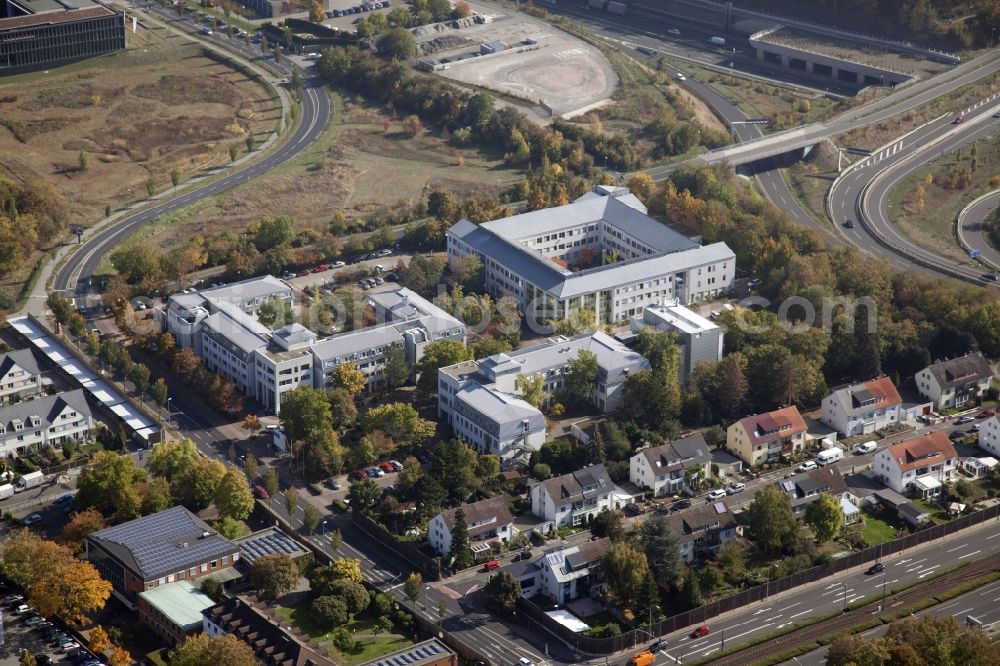 Aerial photograph Mainz - Administrative building of the State Authority Tax Office Mainz ond of State Office of Geology ond Mining in the district Hechtsheim in Mainz in the state Rhineland-Palatinate, Germany