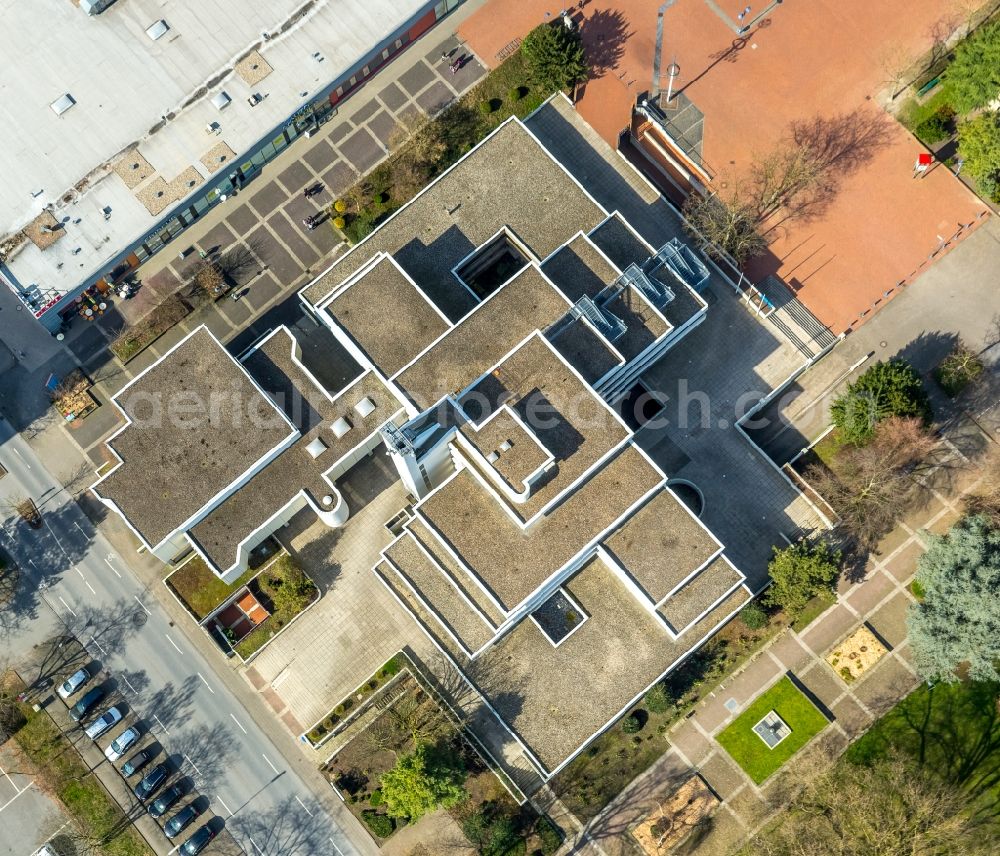 Hamm from above - Administrative building of the State Authority Kommunales Jobcenter on Teichweg in the district Bockum-Hoevel in Hamm in the state North Rhine-Westphalia