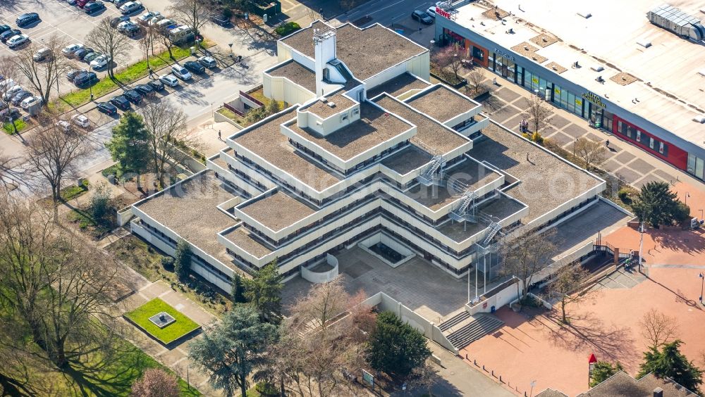 Aerial image Hamm - Administrative building of the State Authority Kommunales Jobcenter on Teichweg in the district Bockum-Hoevel in Hamm in the state North Rhine-Westphalia