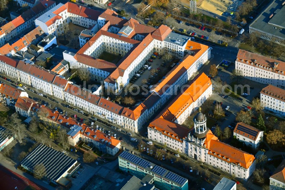 Aerial photograph Potsdam - Administrative building of the State Authority Landesregierung Brandenburg Zentrale Vermittlung in the district Noerdliche Innenstadt in Potsdam in the state Brandenburg, Germany